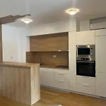 Apartment Vip Four