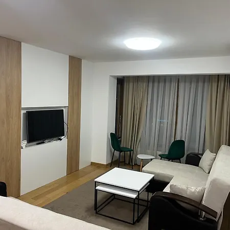 Vip Four Apartment *